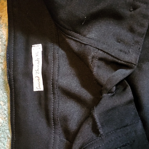 Button up knee high black skirt. Sacred Threads womens size XL. - Picture 2 of 3